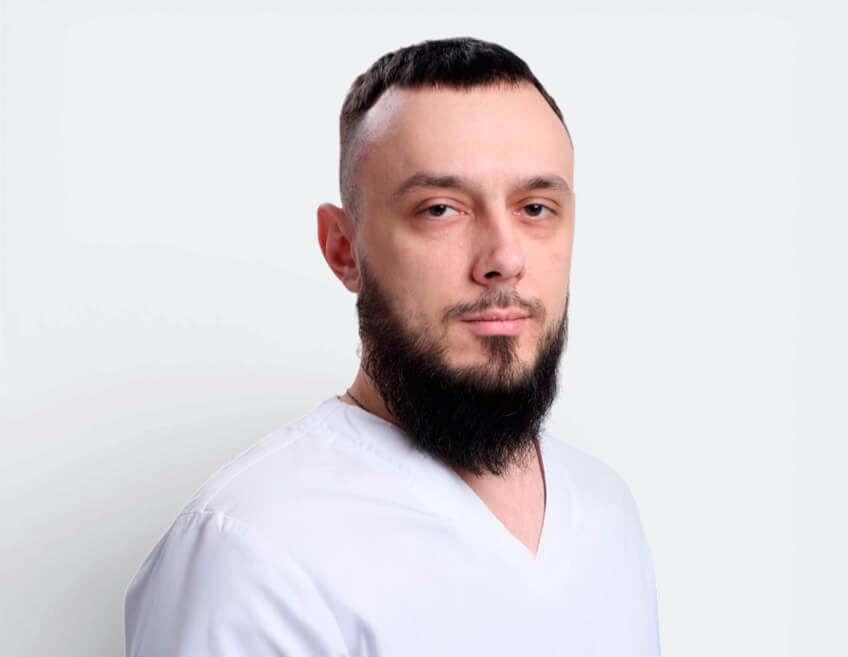 Эксперт в сложной имплантологии Новиков Николай Валерьевич